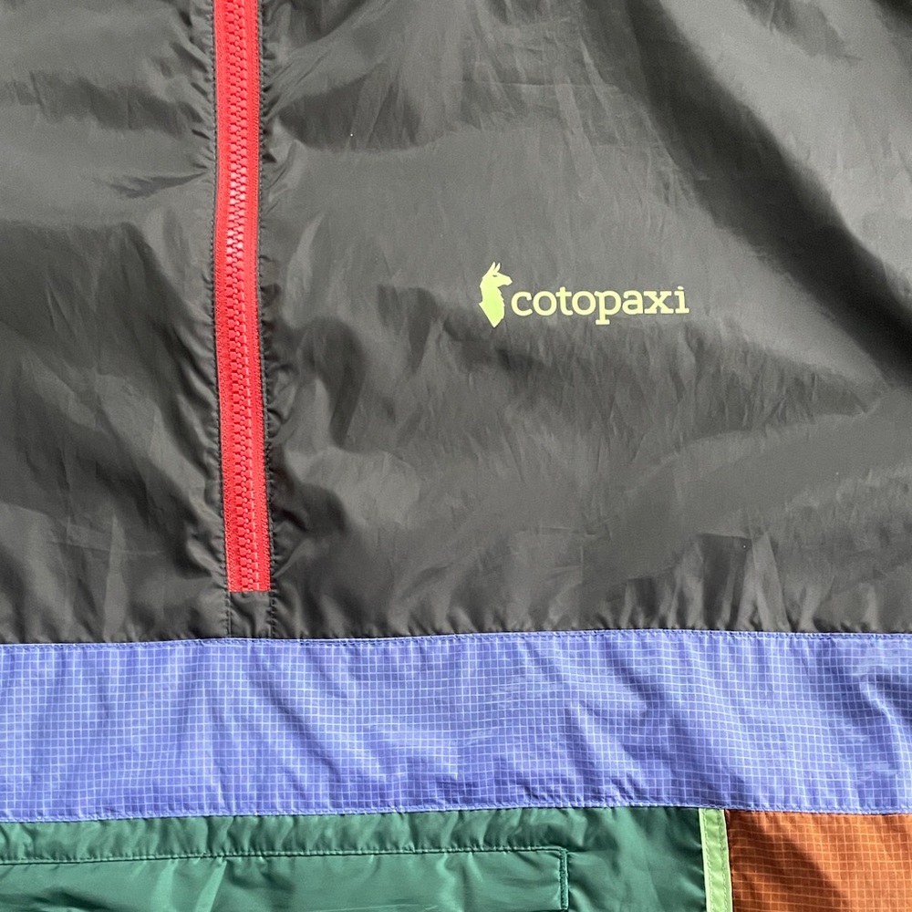 Cotopaxi packable windbreaker - Picture 3 of 6